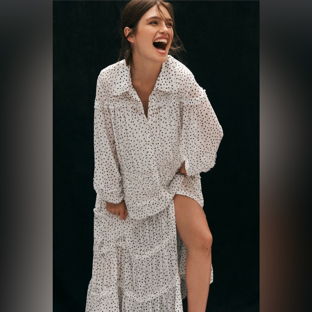 ✨ Anthropologie Long-Sleeve Smocked Tiered Maxi Dress Sz M - Picture 2 of 9